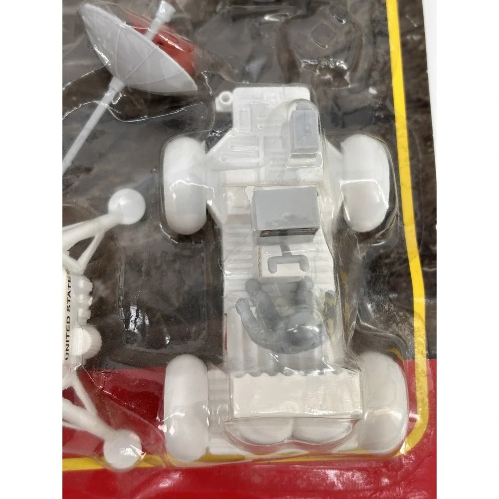 1998 Action Products Space Adventures Apollo Mission Astronaut Rover Toy Set